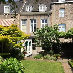 https://bed-breakfast-in-monumental-house-maastricht-centre.maastrichthotels.net