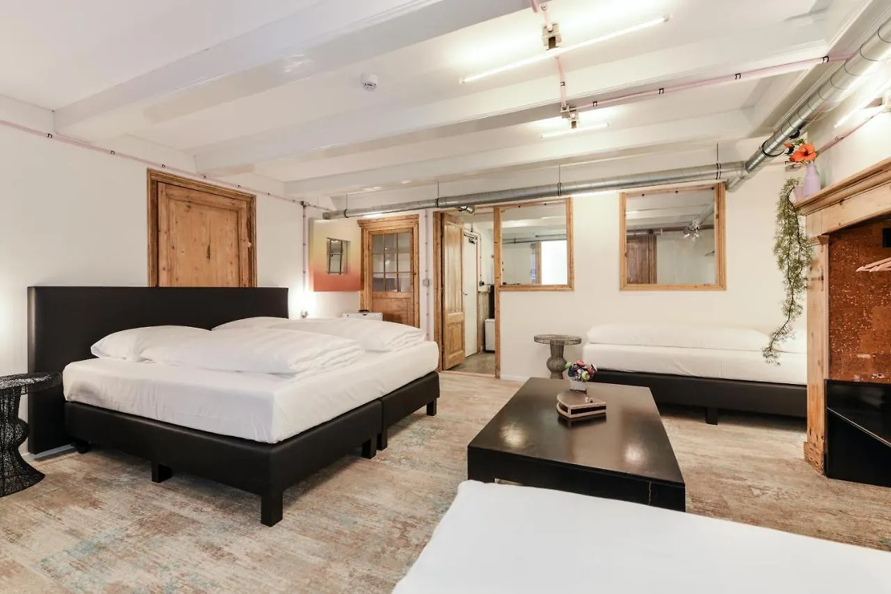 The Monument Hotel La Haya 2*,